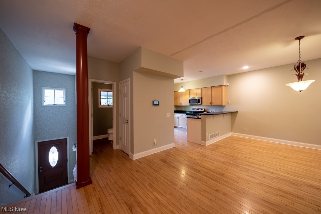 Belshire Court Condos - Residential Lease