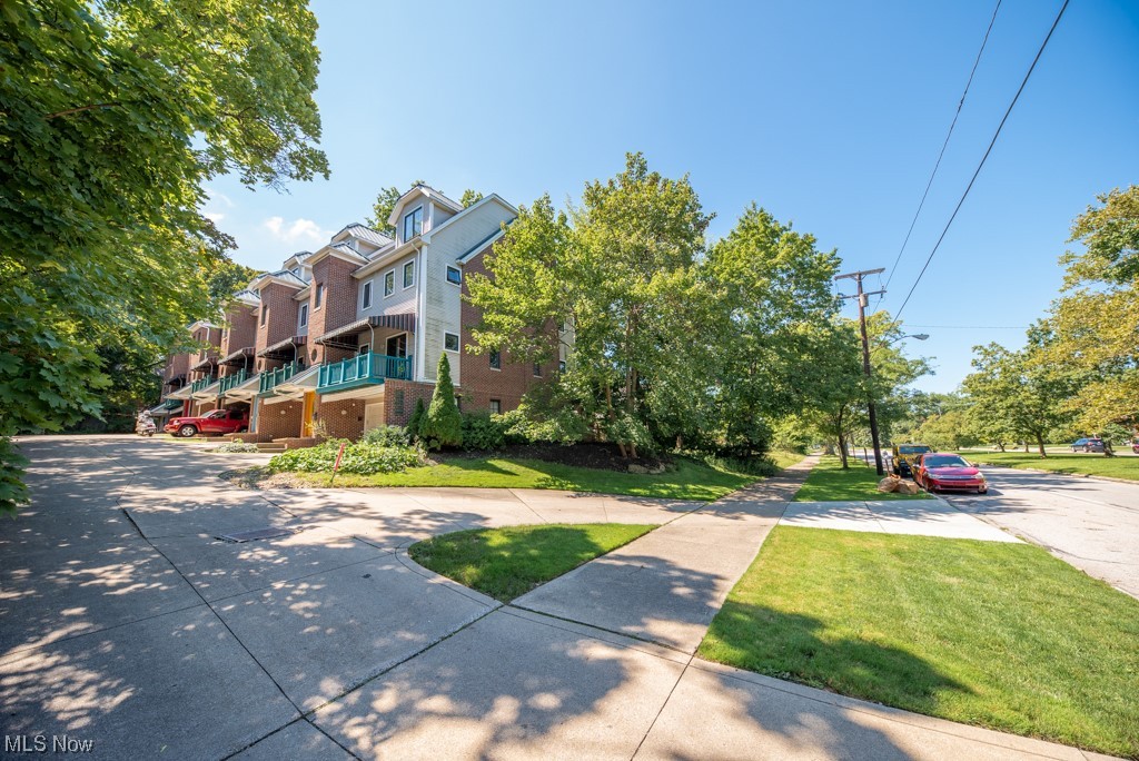 Belshire Court Condos - Residential Lease