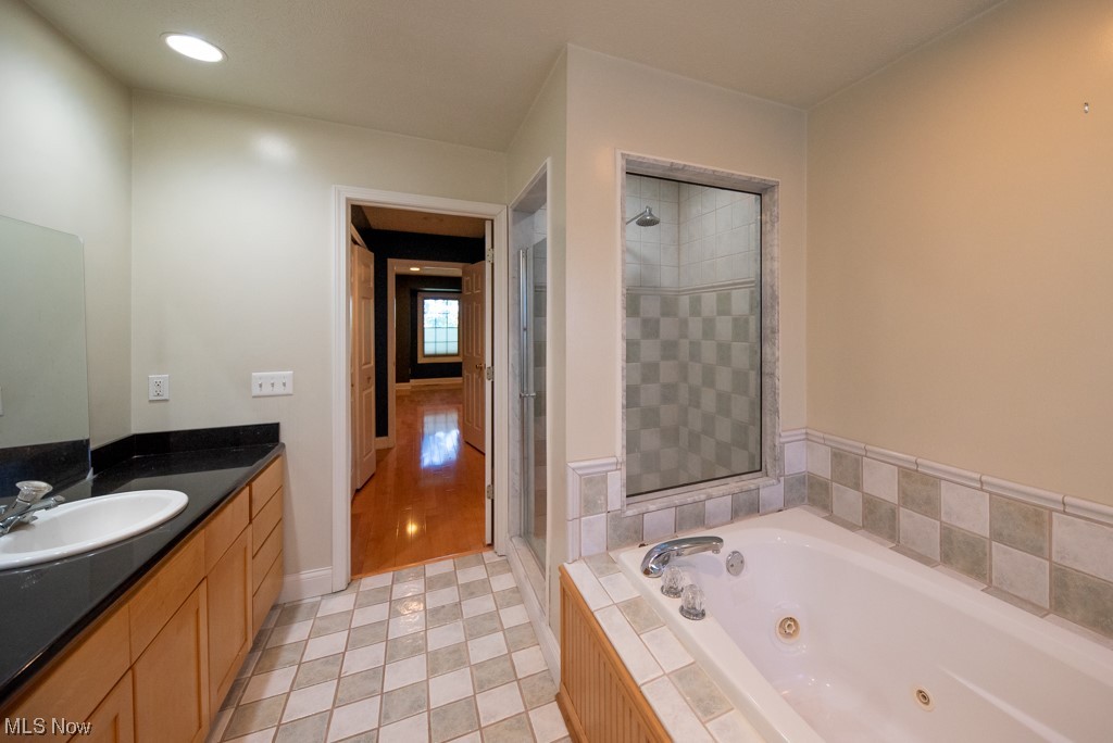 Belshire Court Condos - Residential Lease