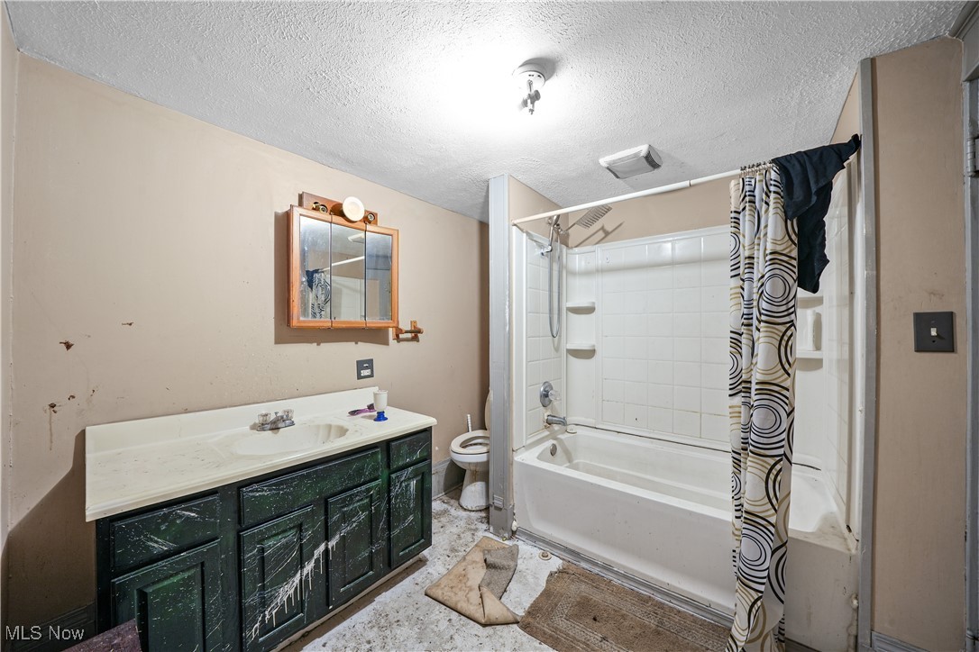 1197 Carey Avenue, Akron, Ohio image 24
