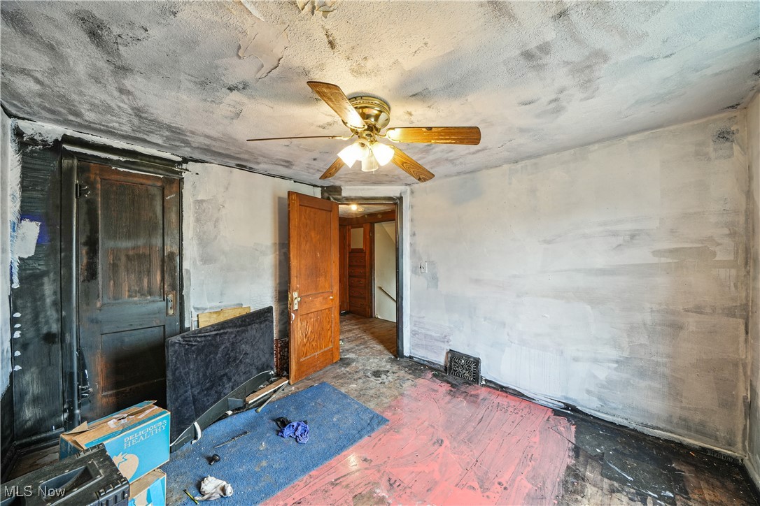 1197 Carey Avenue, Akron, Ohio image 20