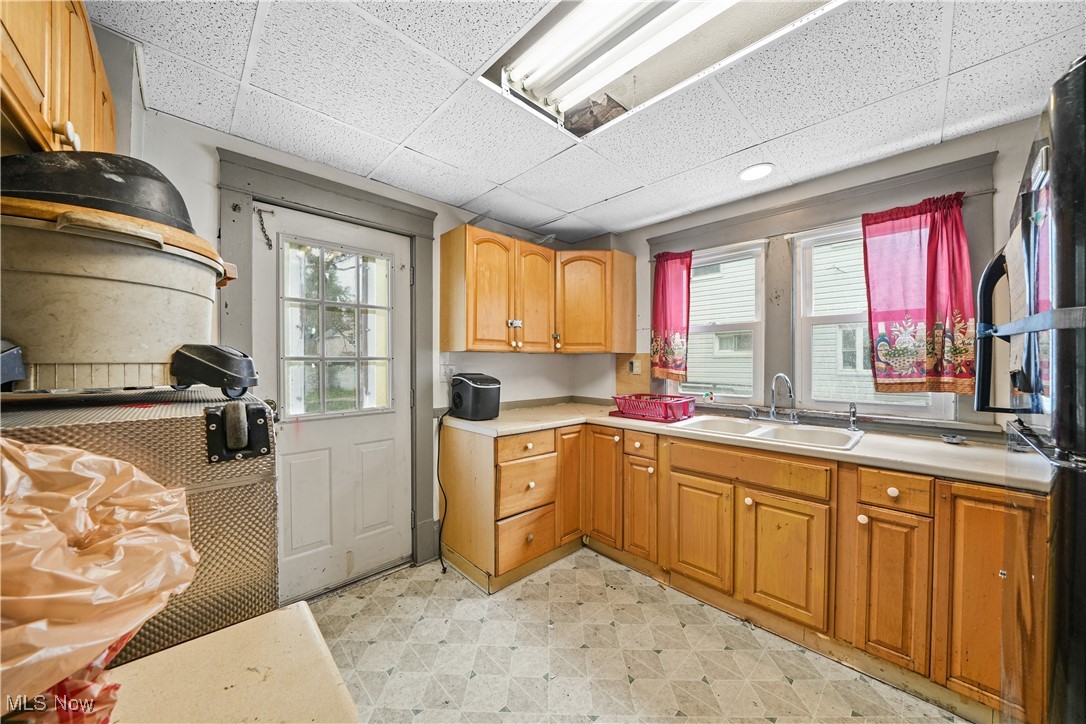 1197 Carey Avenue, Akron, Ohio image 15