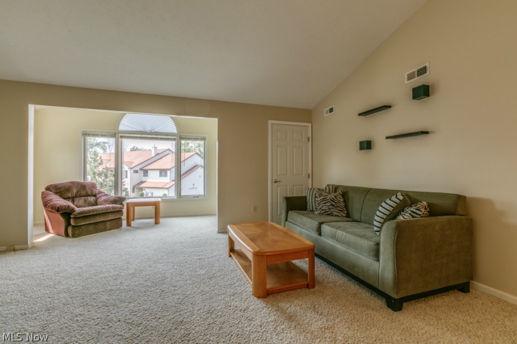 Hickory Rdg Condo 02 Ph 10 - Residential