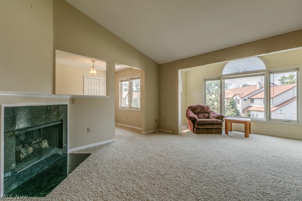 Hickory Rdg Condo 02 Ph 10 - Residential