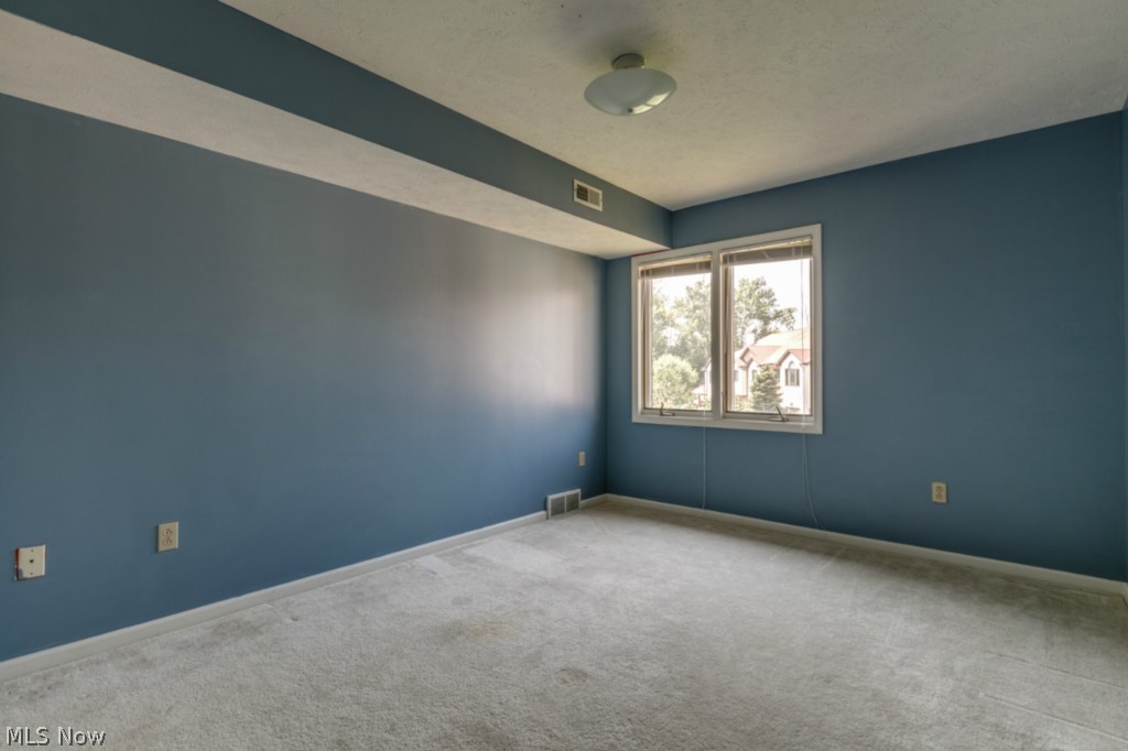 Hickory Rdg Condo 02 Ph 10 - Residential