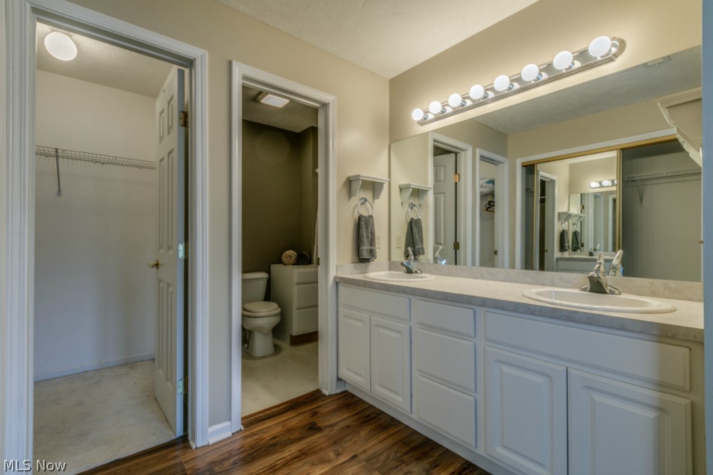 Hickory Rdg Condo 02 Ph 10 - Residential