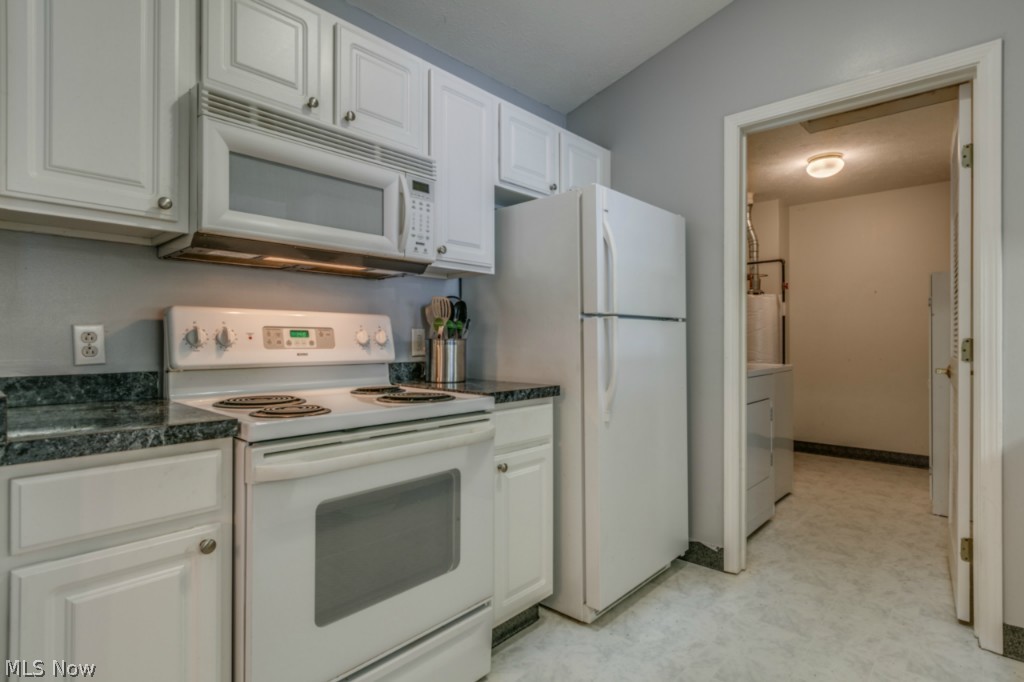 Hickory Rdg Condo 02 Ph 10 - Residential