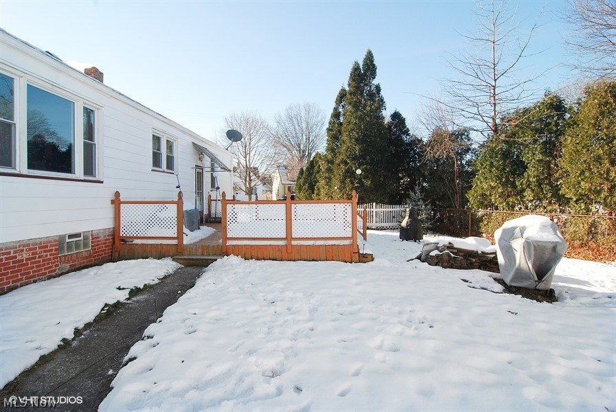 Realty Co Pelham Manor - Residential