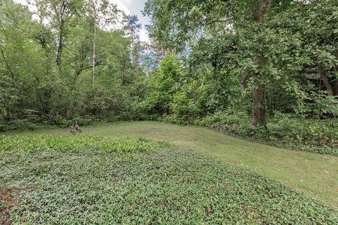 V/L Fairview Road Chagrin Falls OH 44022