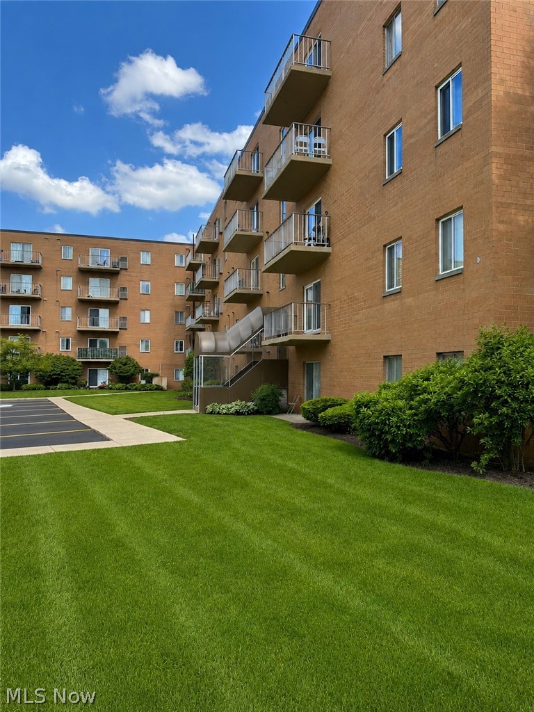 Clague Towers - Residential