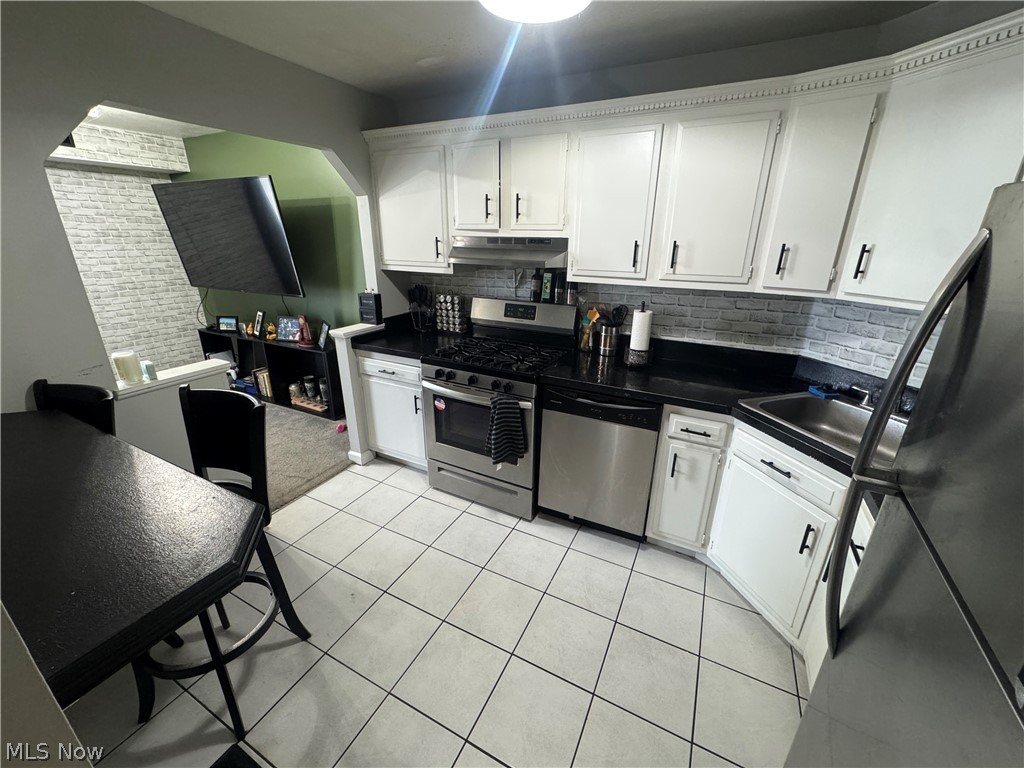 Clague Towers - Residential