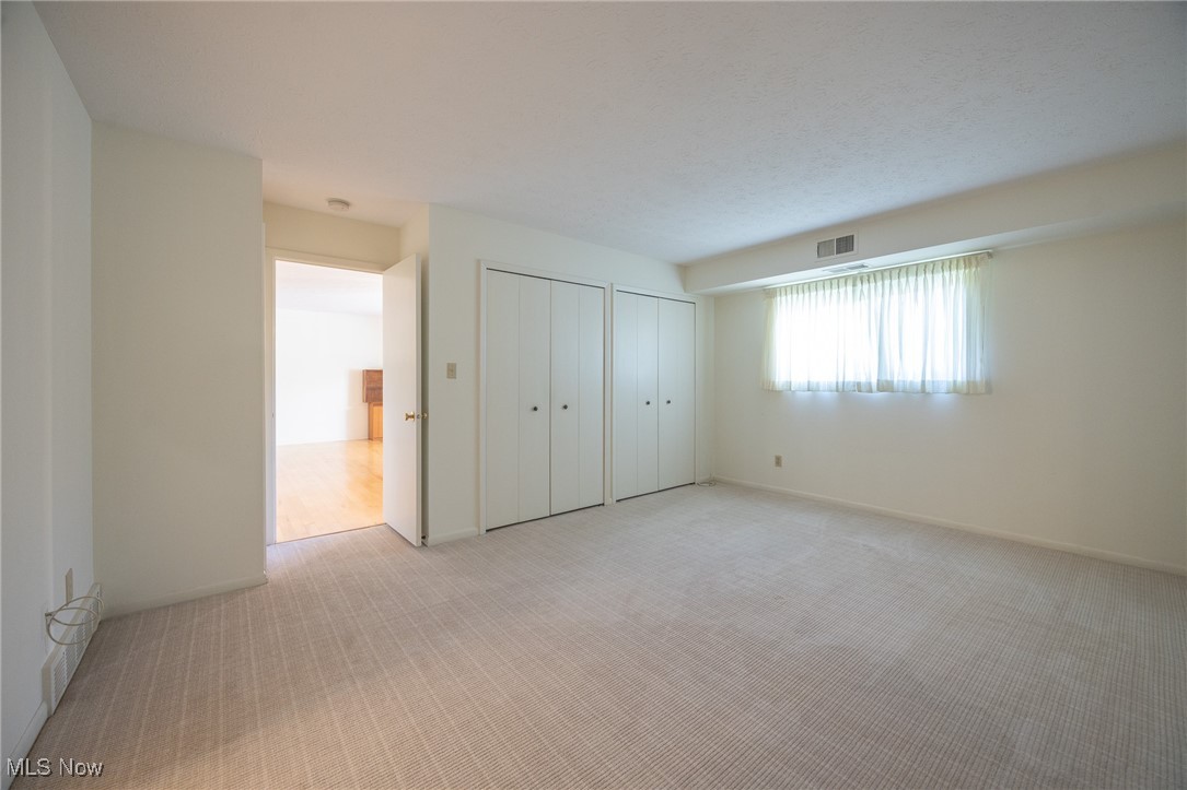 Acacia/Green Condo - Residential