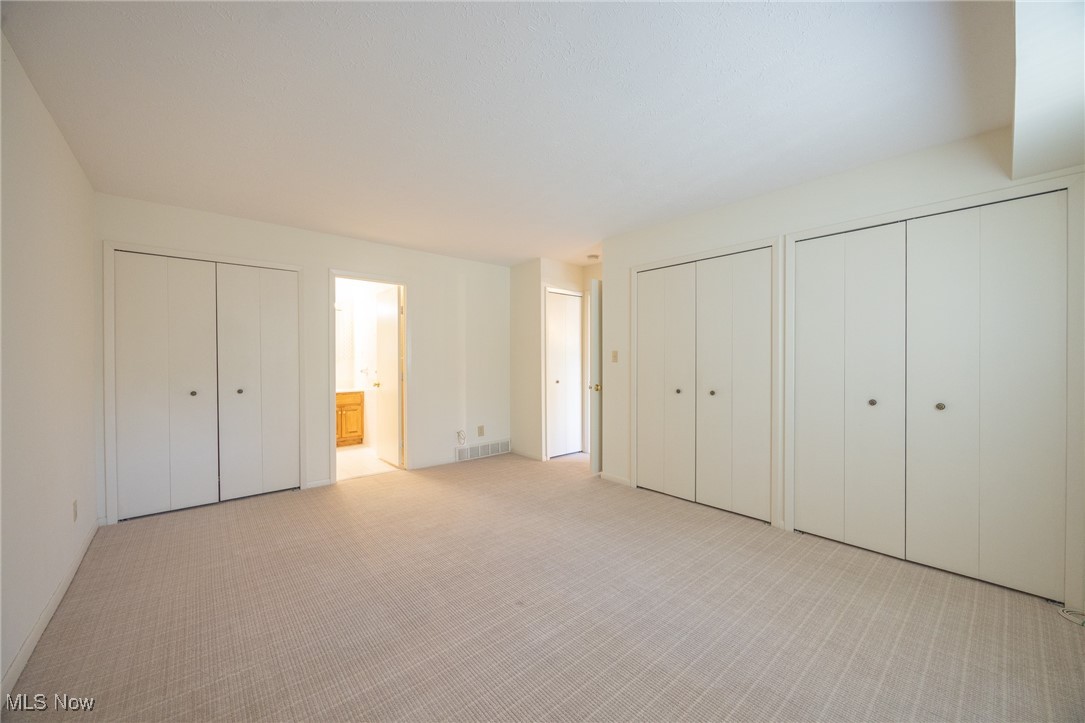 Acacia/Green Condo - Residential