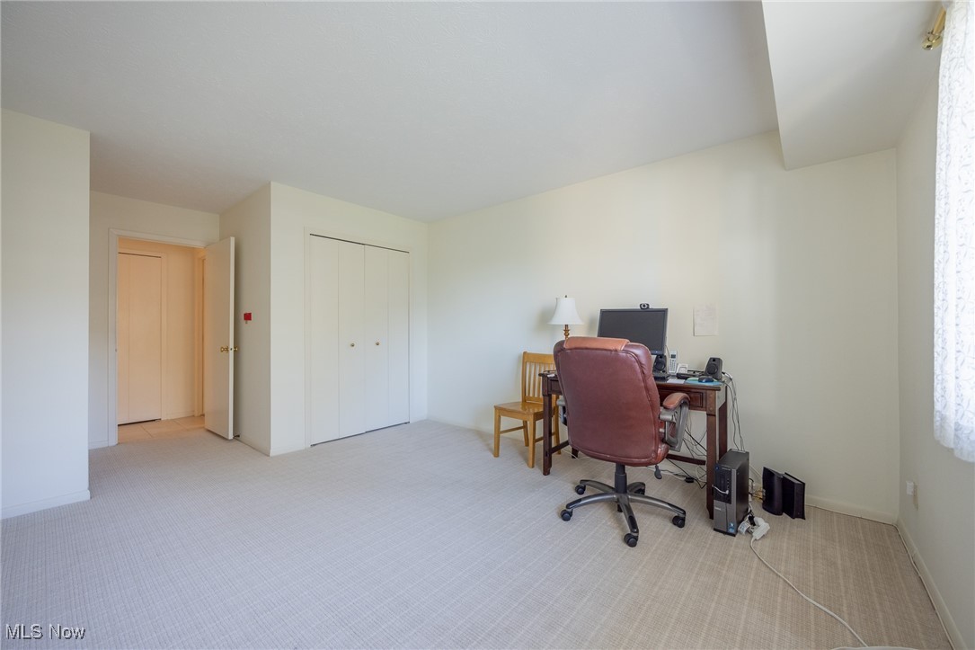 Acacia/Green Condo - Residential