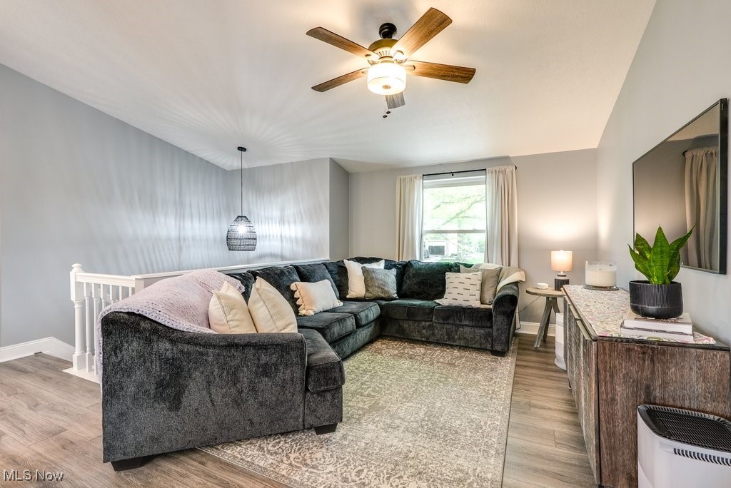 5511 Young Road, Stow, Ohio image 12