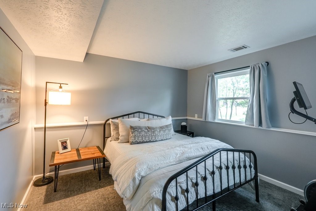 5511 Young Road, Stow, Ohio image 30