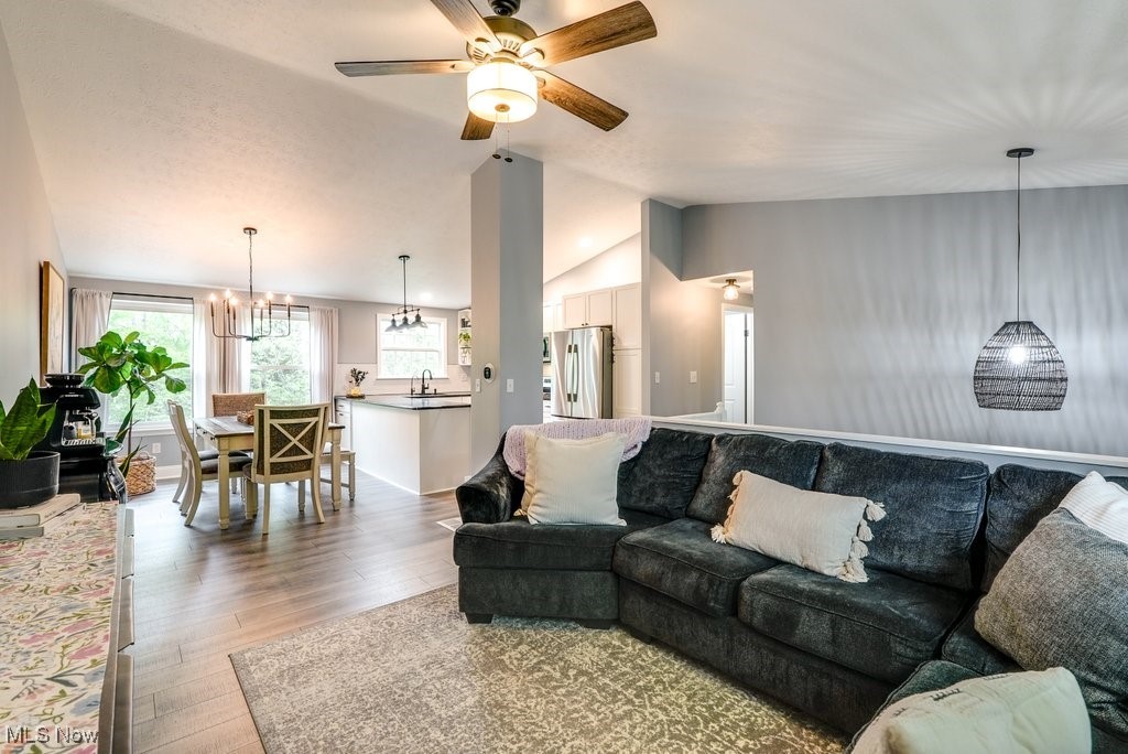 5511 Young Road, Stow, Ohio image 13