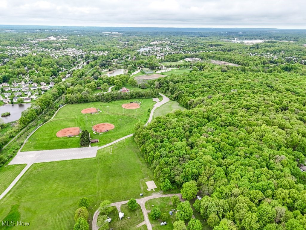 5511 Young Road, Stow, Ohio image 32