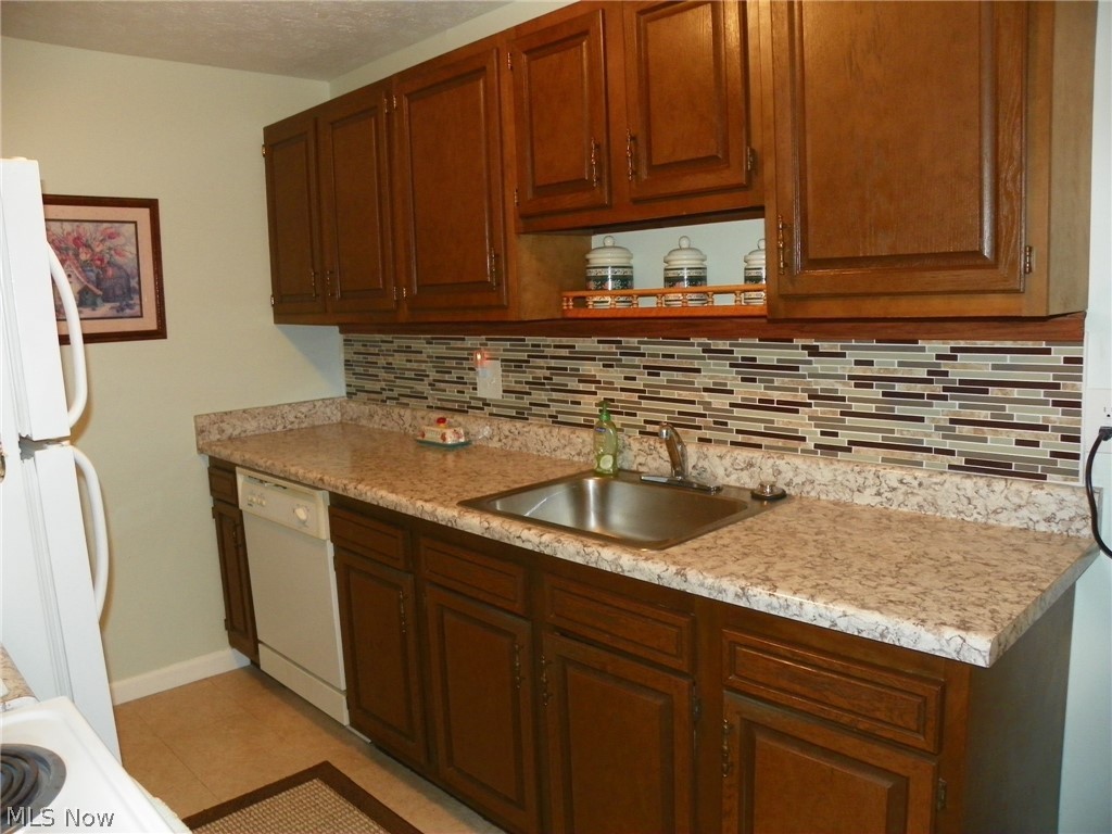 Sunrise Cove Condo #4 - Residential