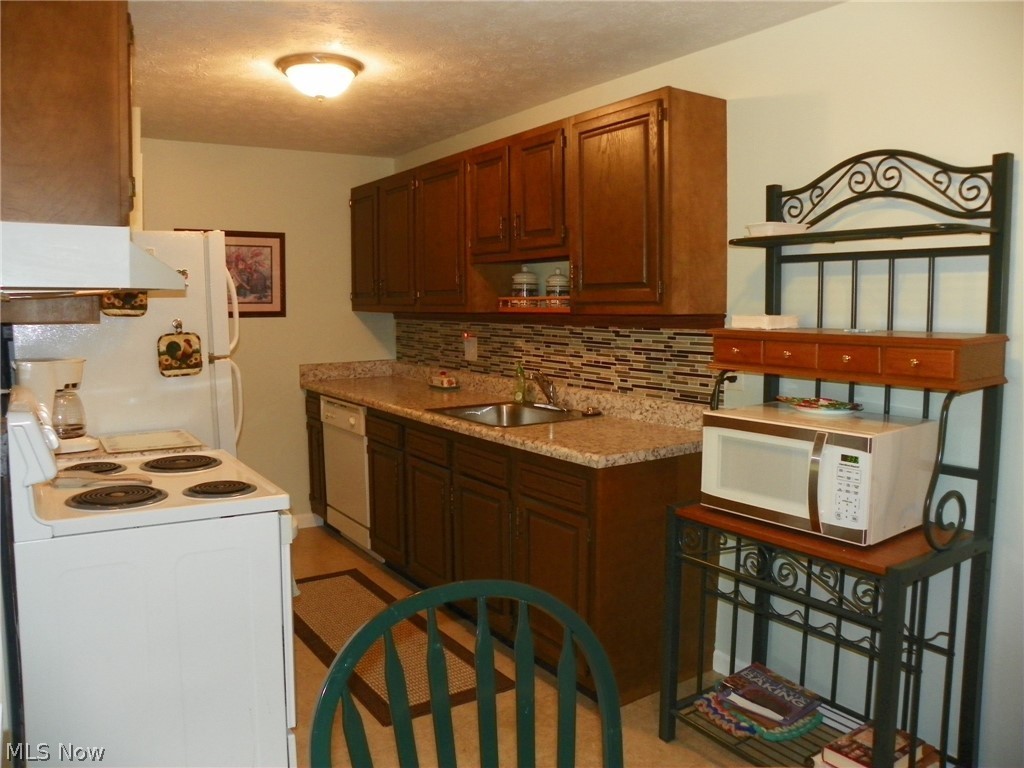 Sunrise Cove Condo #4 - Residential