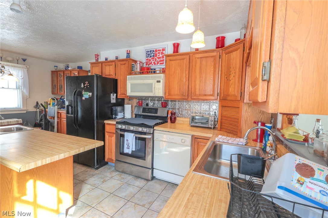 Lyons Adn - Residential