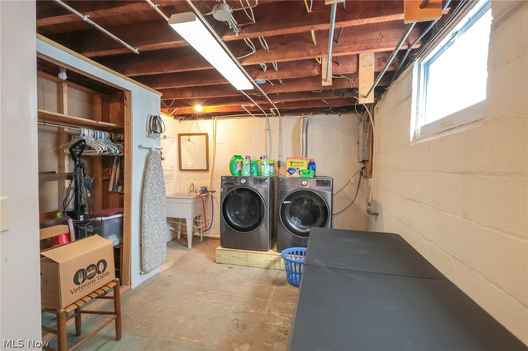 Lyons Adn - Residential