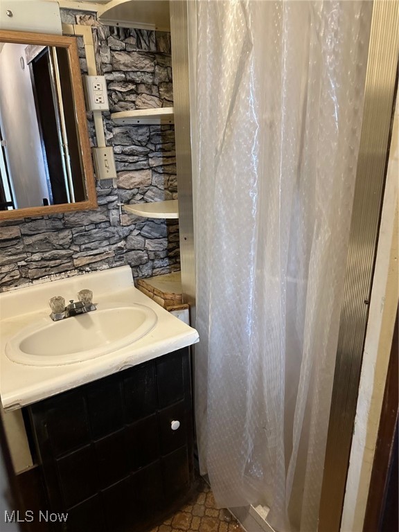 Ains - Residential Income