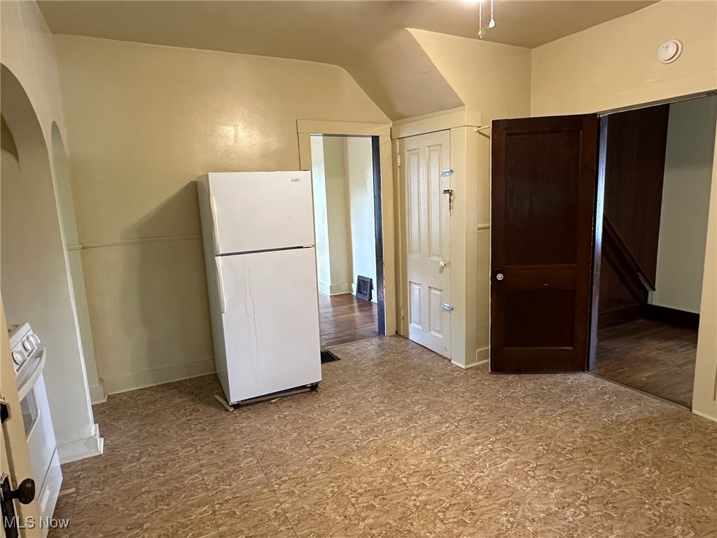 Ains - Residential Income