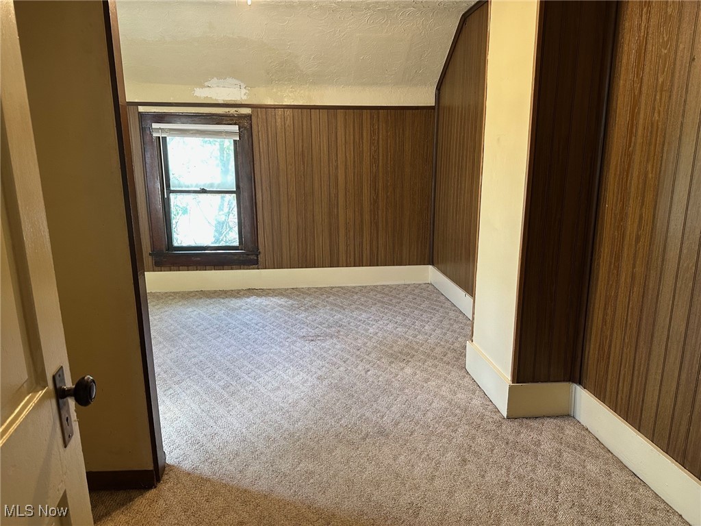 Ains - Residential Income