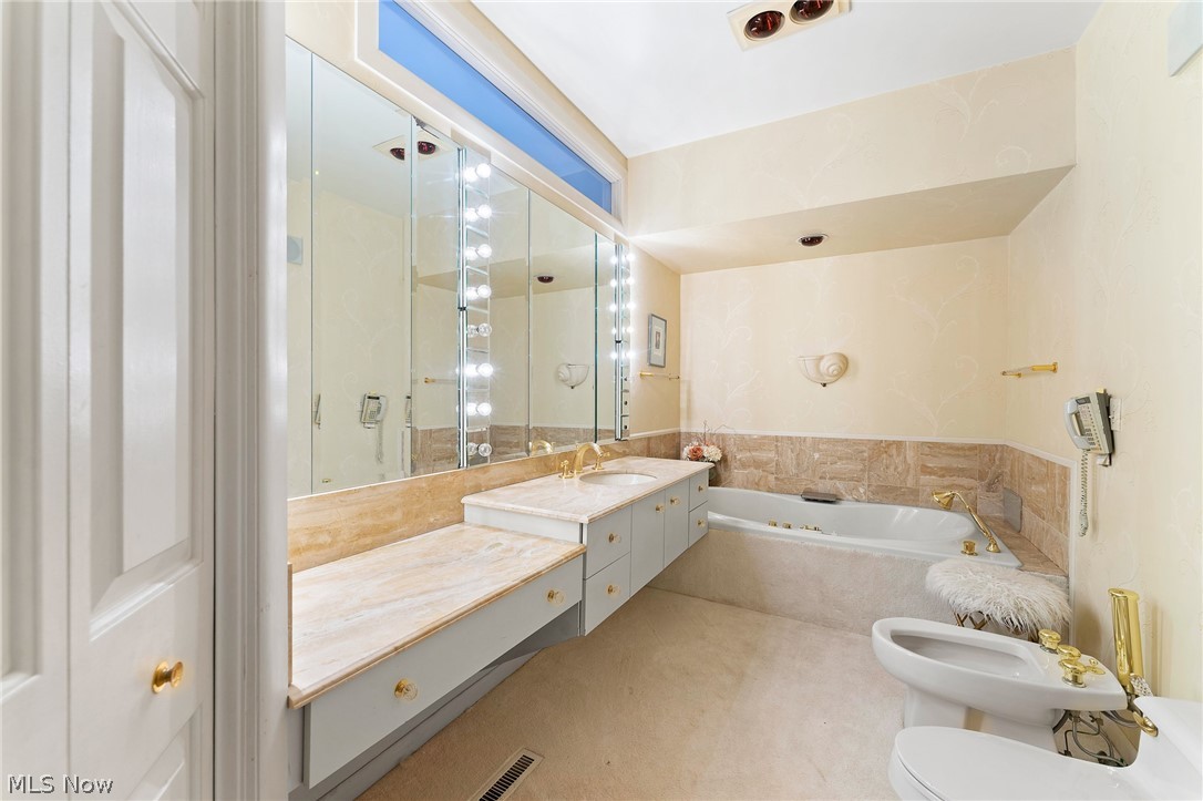 Norwick Manor - Residential