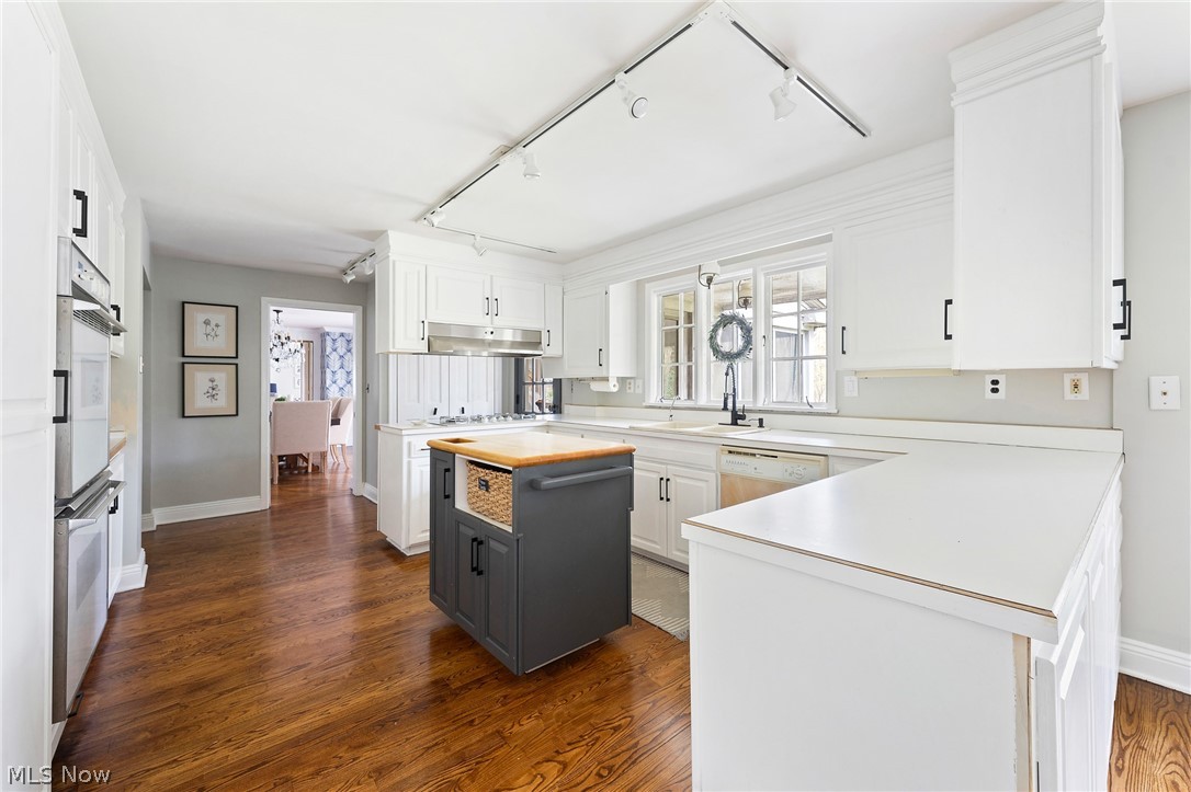 Norwick Manor - Residential