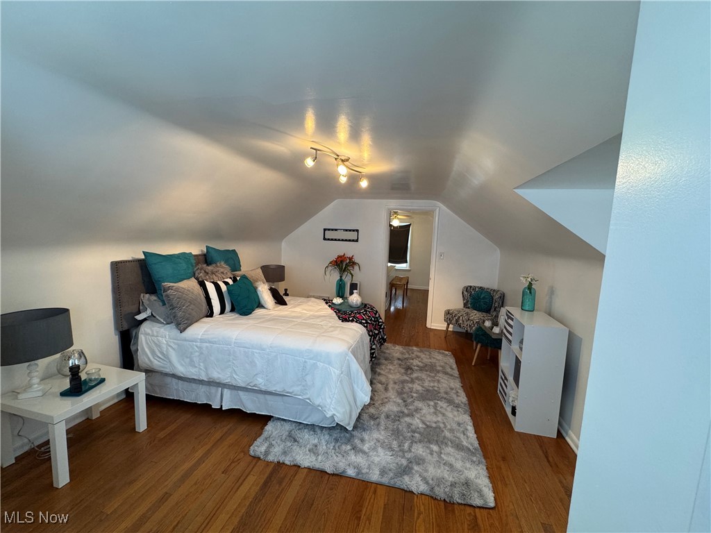 Broadfield Sub/W H Tellings - Residential