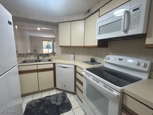 Verandas/Village Condo - Residential