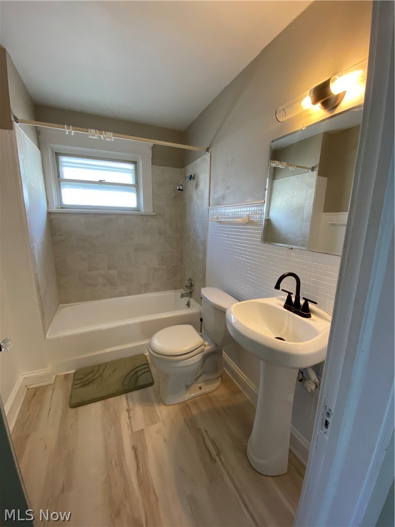 Realty Trust Company's Lk - Residential Income