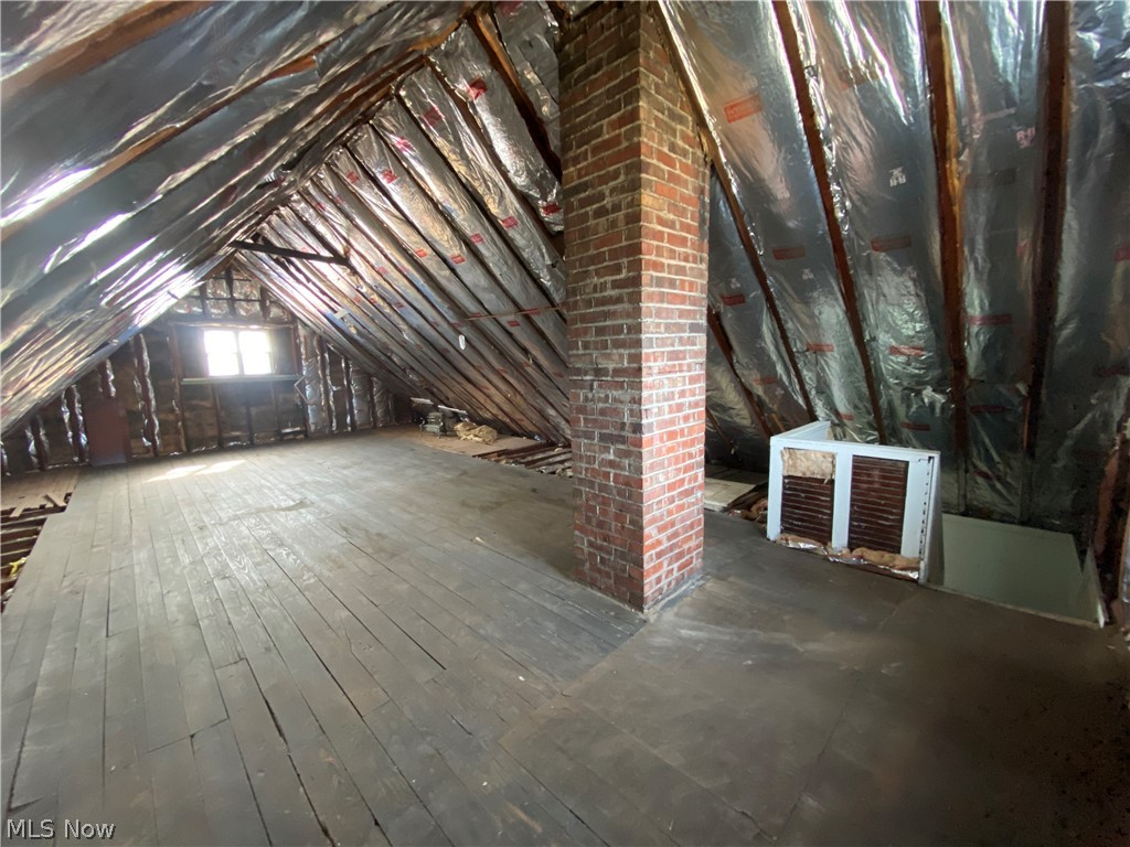 Realty Trust Company's Lk - Residential Income