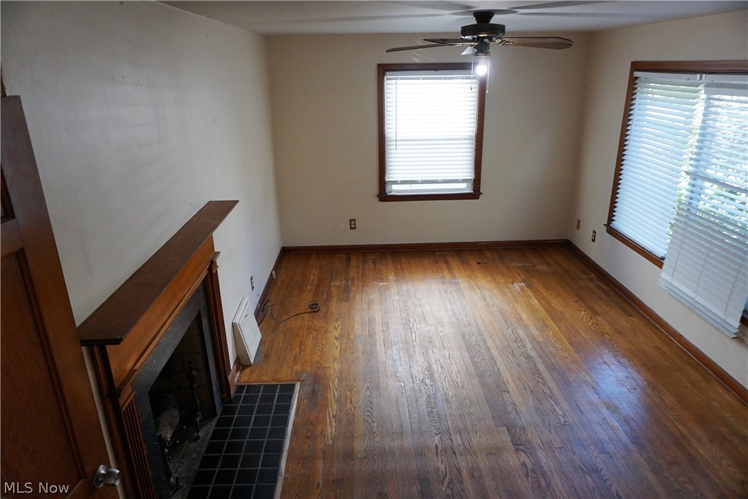 Modern Land Cos Mayfields/Bel - Residential