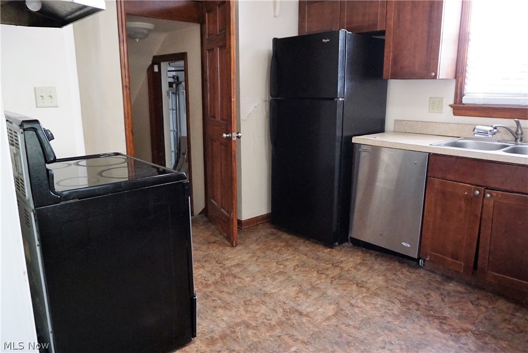 Modern Land Cos Mayfields/Bel - Residential