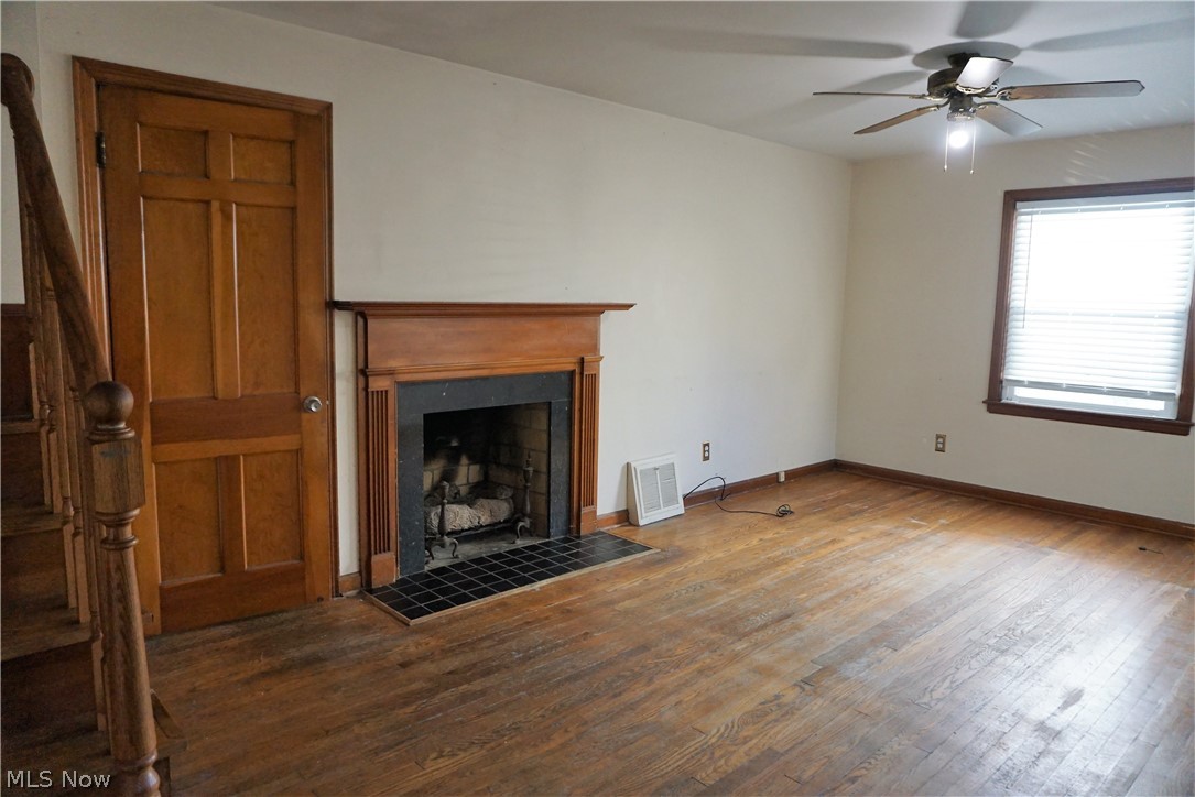 Modern Land Cos Mayfields/Bel - Residential