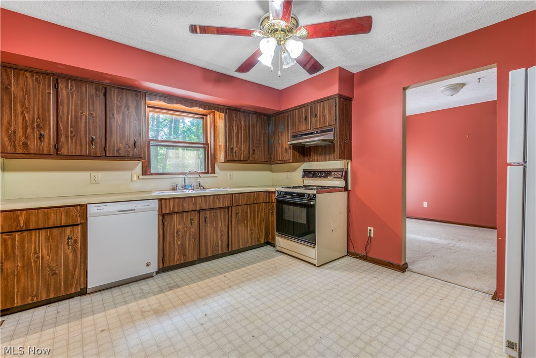 Mayflower - Residential Lease