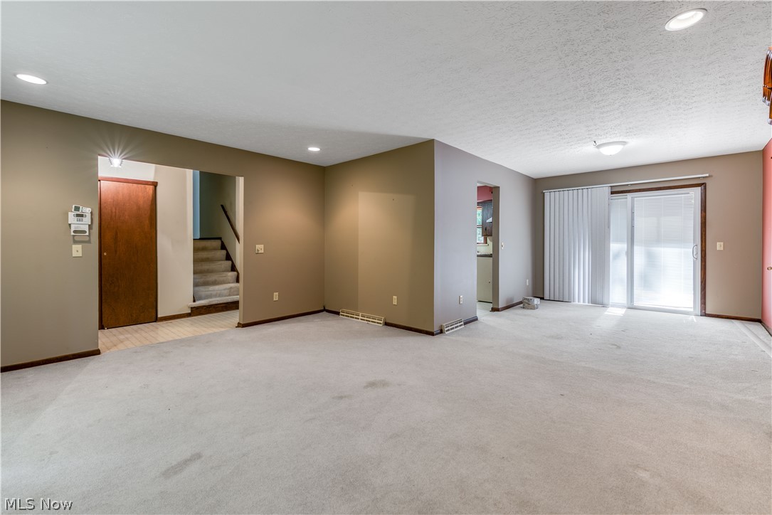 Mayflower - Residential Lease