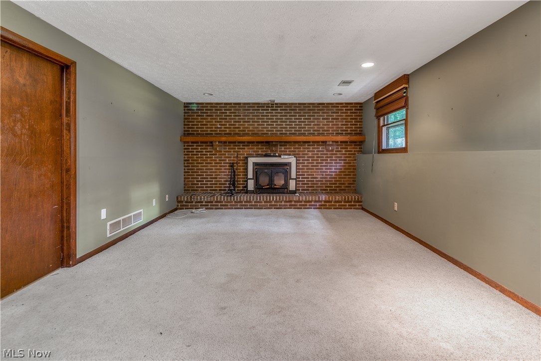 Mayflower - Residential Lease