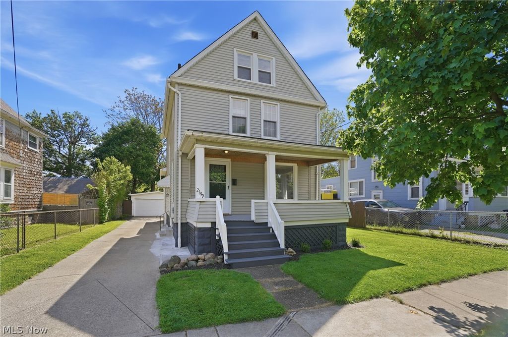 Photo of 2189 20th Street SW, Akron, OH 44314 (MLS # 5210021)