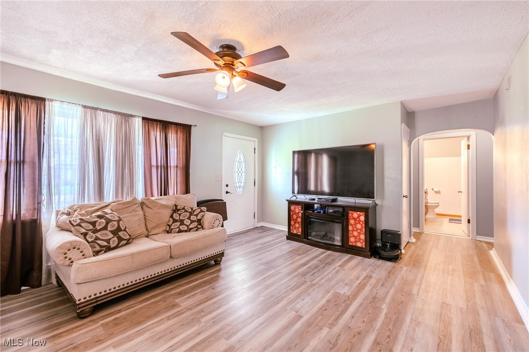 820 Devonshire Avenue