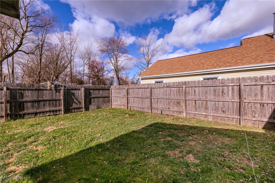 Sheffield Lake, Ohio 44054, United States, 3 Bedrooms Bedrooms, ,2 BathroomsBathrooms,Residential,Active,247757