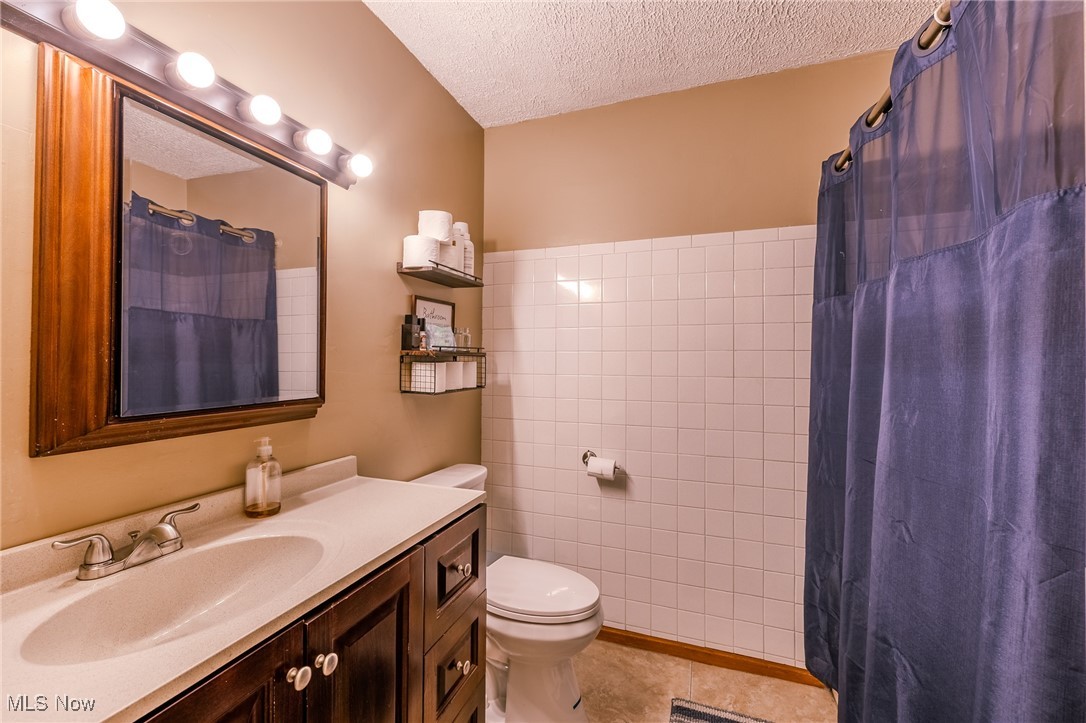 Sheffield Lake, Ohio 44054, United States, 3 Bedrooms Bedrooms, ,2 BathroomsBathrooms,Residential,Active,247757