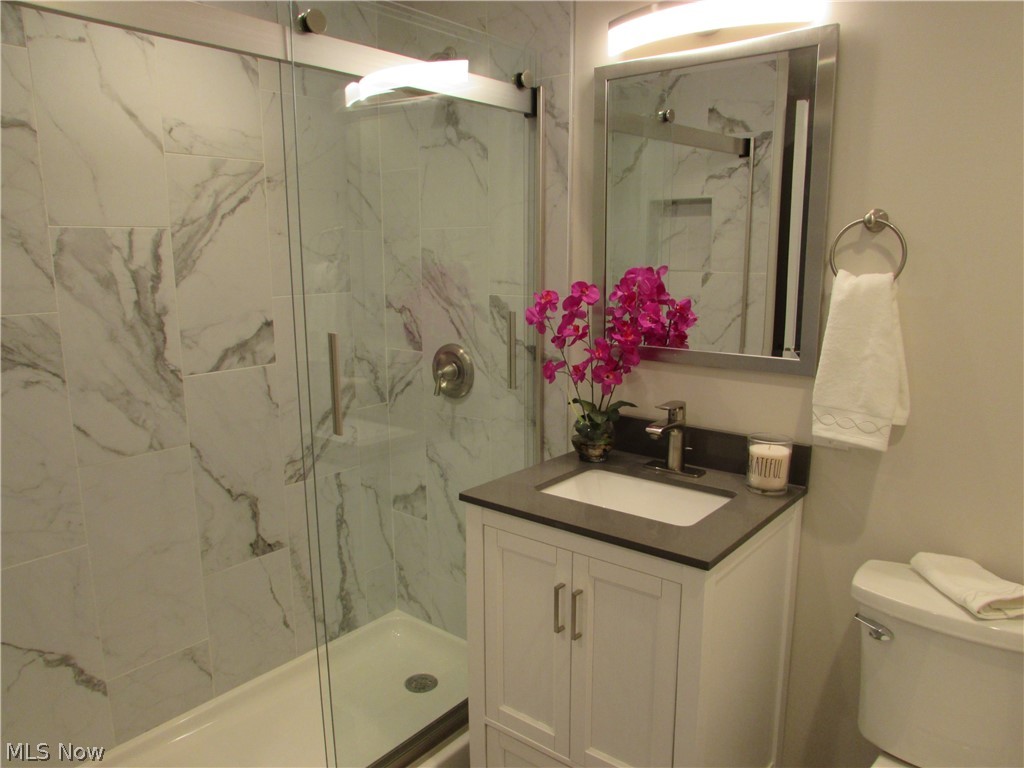 Marine Towers East Condo - Residential