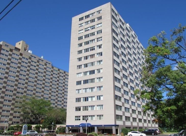 Marine Towers East Condo - Residential