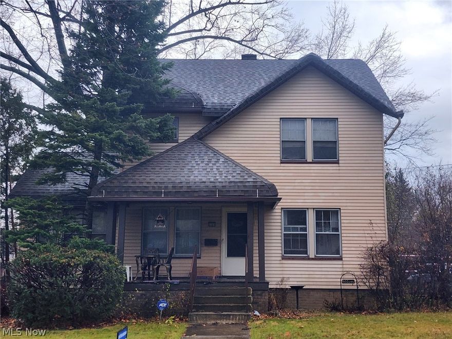 Welcome to this charming Colonial.  Lots of character and charm to this home. Lots of space in this home with three large bedrooms and one full bath upstairs and a Half-bath downstairs.  Perfect for either an investor or excellent opportunity for the first time buyer looking to complete this home to their liking. Located right in the heart of Cleveland Heights, minutes away from schools, parks, shopping and your favorite restaurants. Being sold 'As Is' seller will make no repairs and property is priced accordingly.