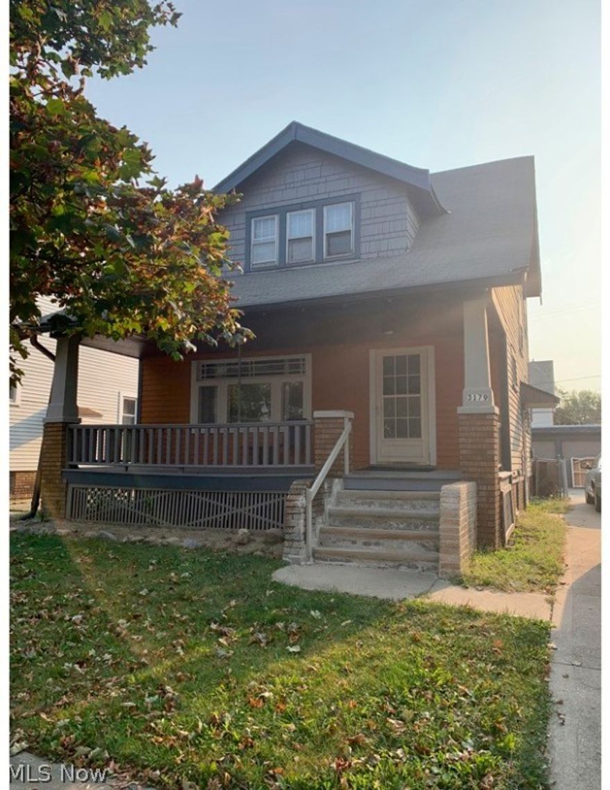 INVESTOR ALERT! The tenant has occupied for 11+ years. The current Rent is $1100/month plus the tenant pays all utilities. Don't miss this great investment property with excellent tenants in place! Dining room and Kitchen windows ( 4 in total ) under contract with Window Company to be replaced by seller. Timeline - 6 wks. Limited showing times - please see Broker Remarks. Kitchen Island, cabinets not attached and all appliances are the tenants and will not stay.