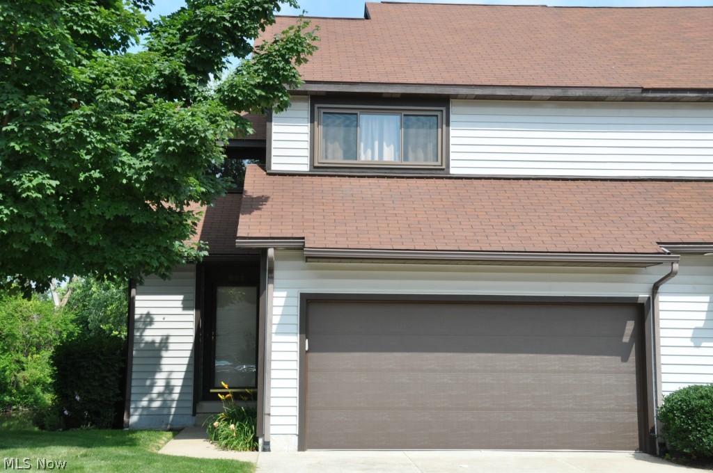 Waterside Woods Twnhs - Residential